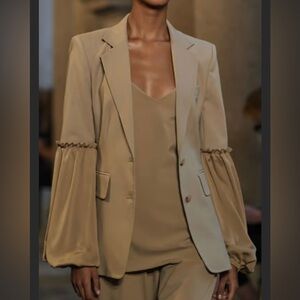MAX MARA PASTA BEIGE Cotton
Blazer with SILK Sleeves Size US 6